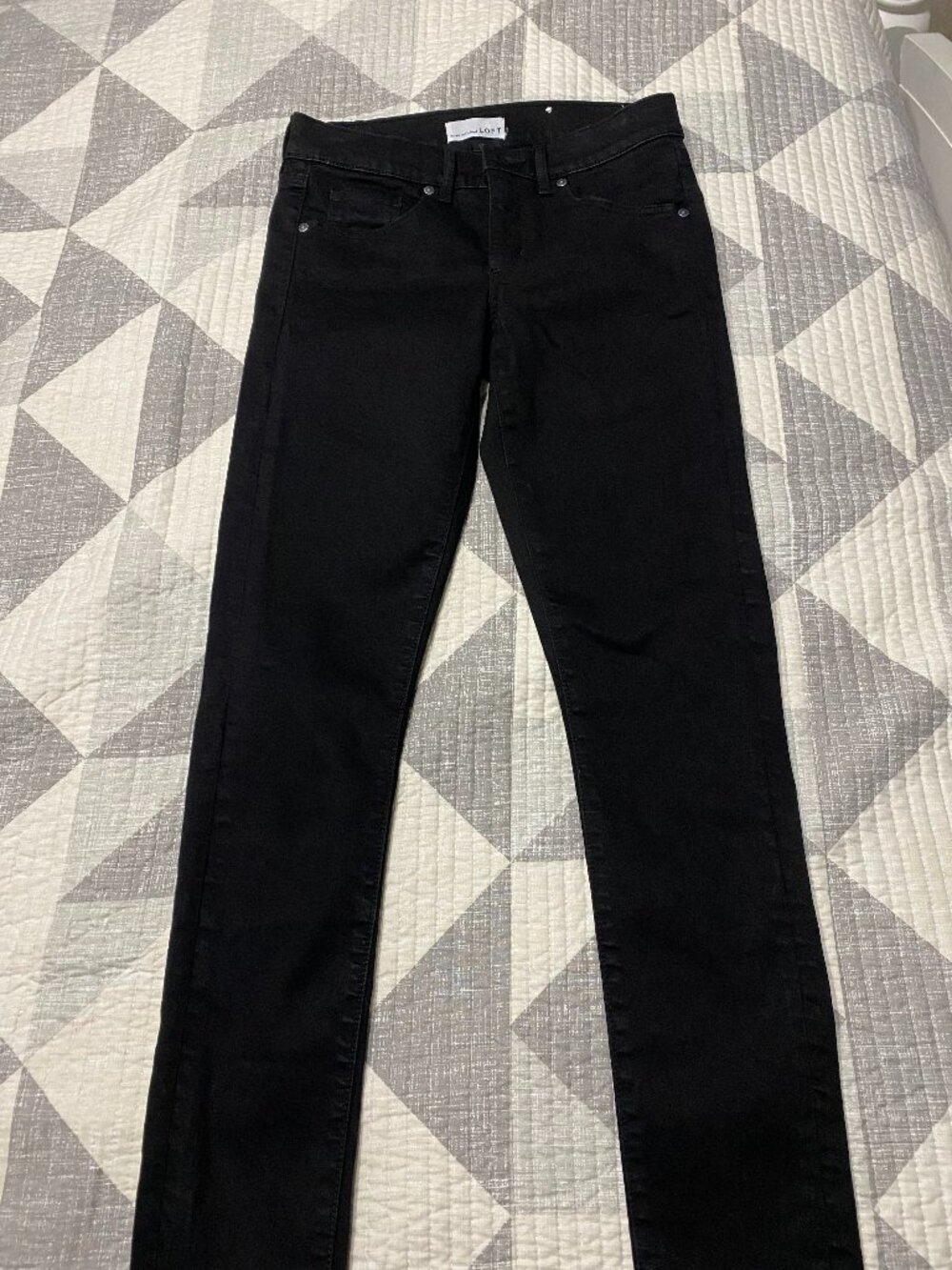 NWT LOFT Slim Pocket Skinny Jeans Black - Size 26/2